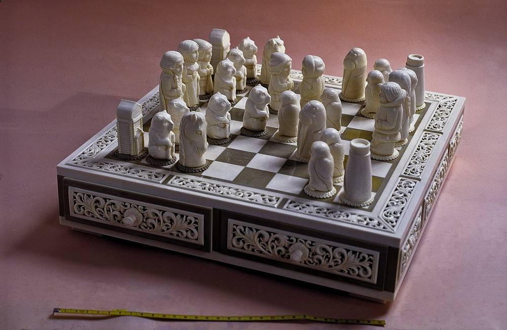 Как сделать оригинальные шахматы своими руками