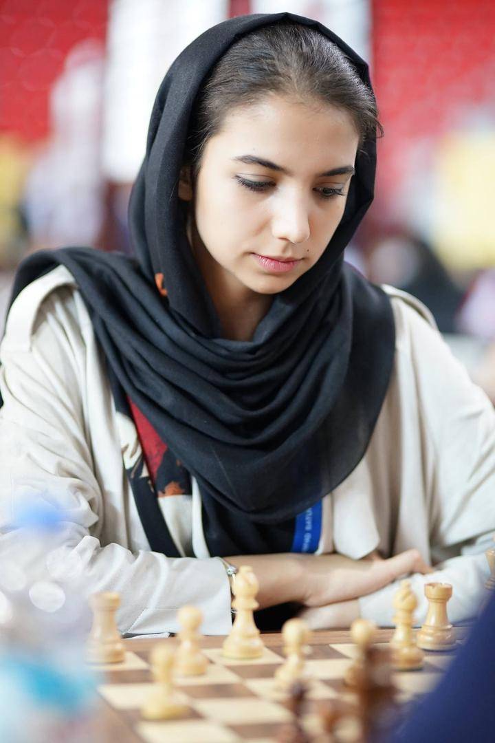 Сарасадат Хадемальшарьех — первая иранская шахматистка ставшая международным мастером