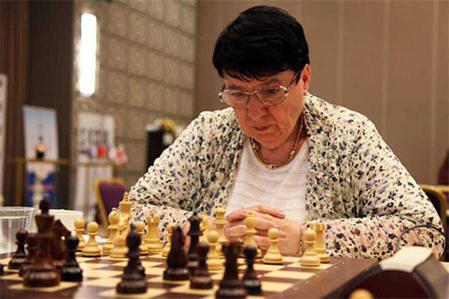 Нона гаприндашвили vs. netflix: иск на 5 миллионов долларов | chess-news.ru