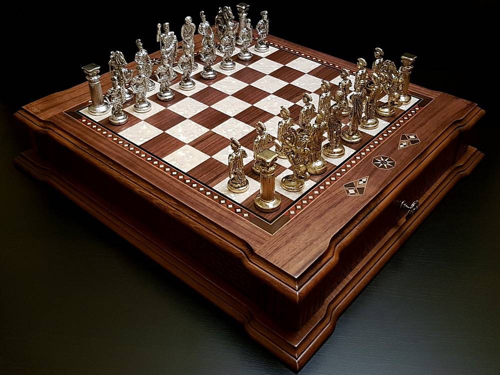 Самые дорогие шахматы в мире. покорил всех