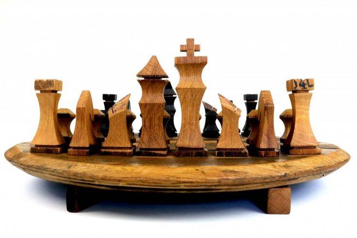 Как сделать шахматы своими руками из дерева?