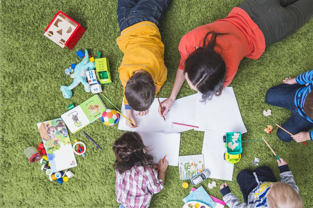Что делать дома с детьми 4 лет: игры, полезные занятия, воспитание