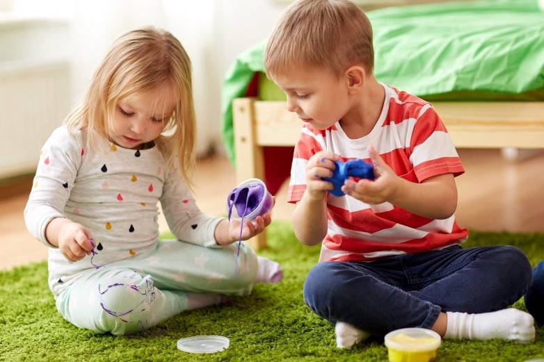 Чем занять ребенка в 2-3 года: развивающие игры и занятия