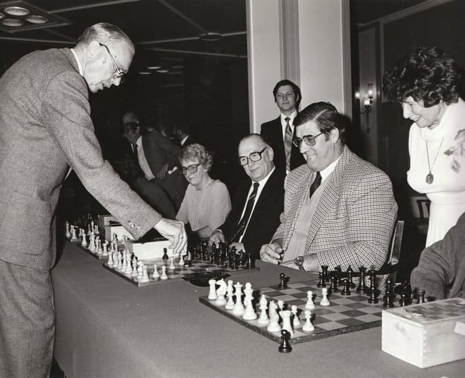 Уэсли со — первый чемпион мира по шахматам фишера