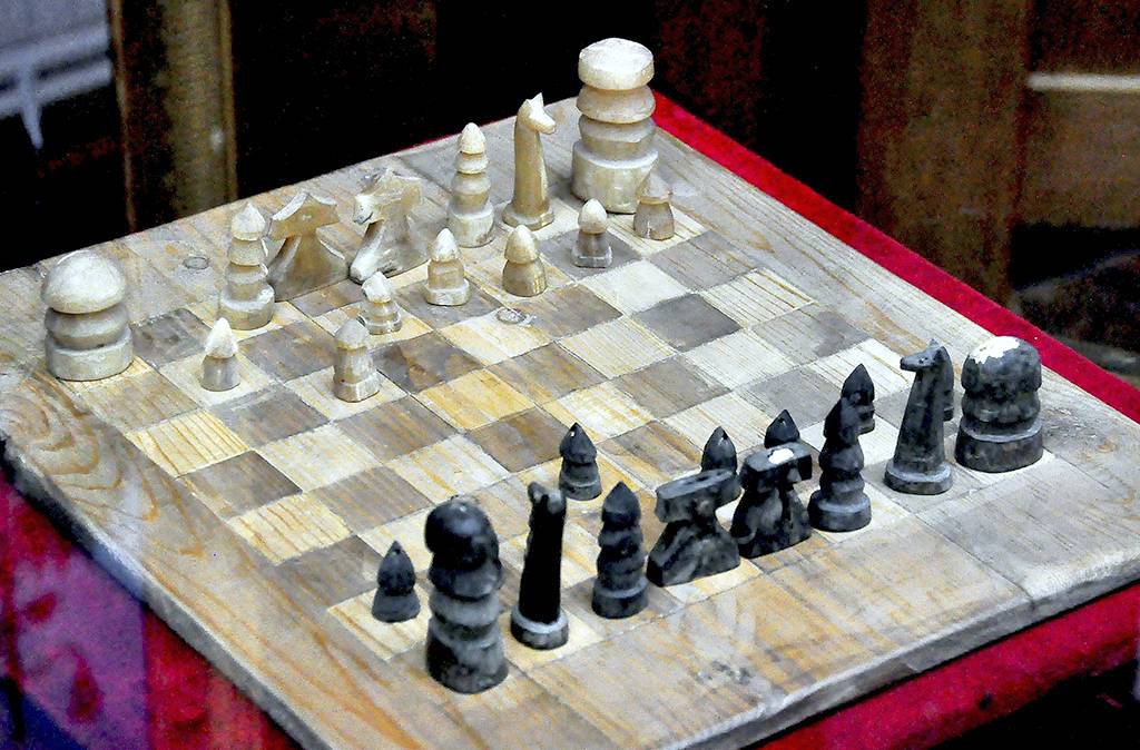 Индийские шахматы