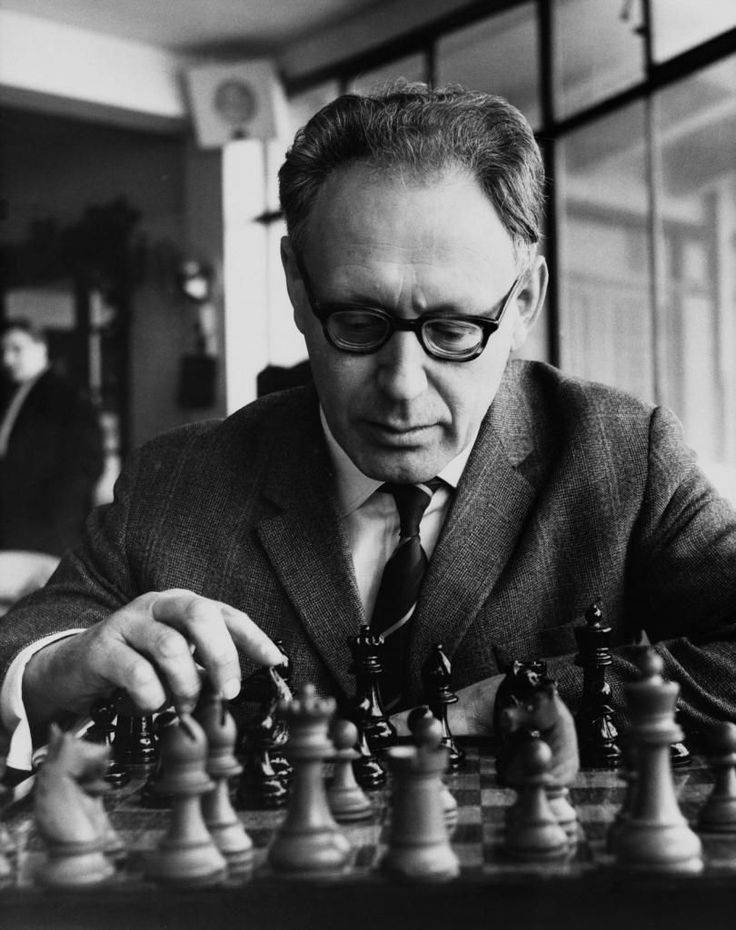 Михаил Ботвинник: «патриарх» советских шахмат