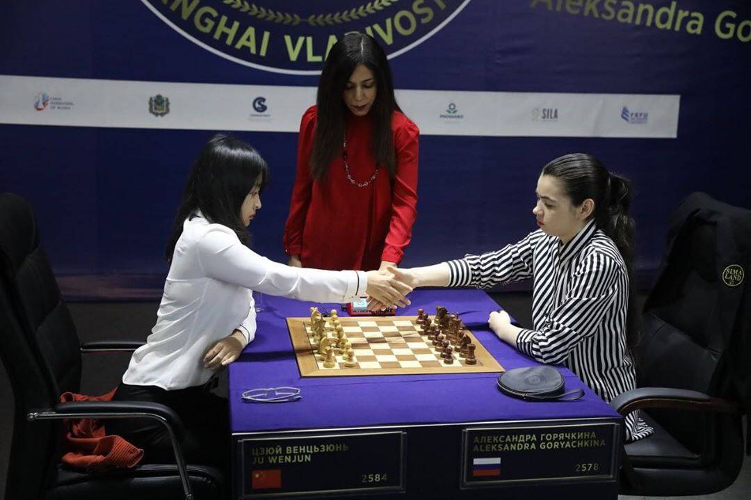 Цзюй вэньцзюнь — семнадцатая чемпионка мира по шахматам
