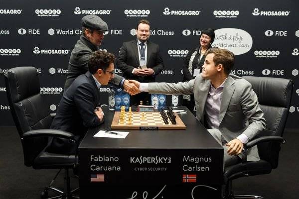 Карлсен — Каруана: Магнус упустил победу в первой партии