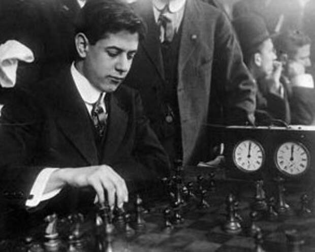 №13. ферзевый гамбит. капабланка — бернштейн. турнир в петербурге, 1914 г. часть вторая. избранные партии.