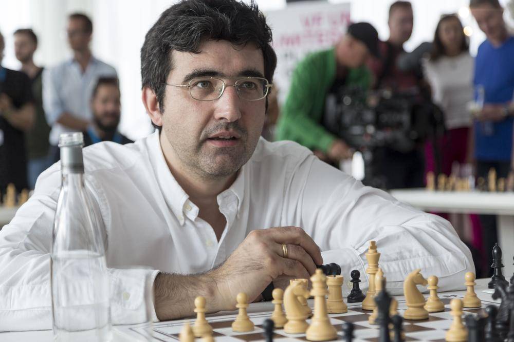 Владимир Крамник — четырнадцатый чемпион мира по шахматам