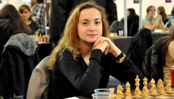 На чемпионате мира по шахматам у женщин в 2020 году завязалось российско-китайское «сражение»