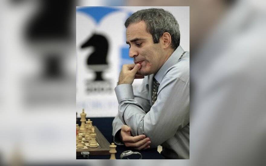 Гарри Каспаров — тринадцатый чемпион мира по шахматам