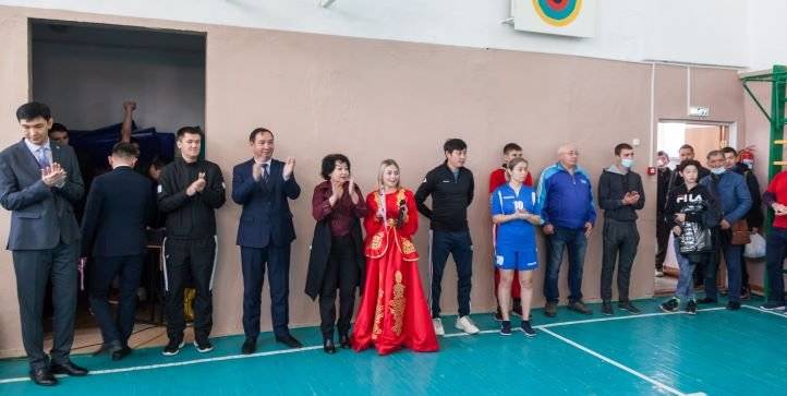 Шахматисты тренируются как бешеные: тратят 1400 килокалорий за игру и повышают выносливость тренировками по теннису и футболу - школа шахмат achess - блоги - sports.ru