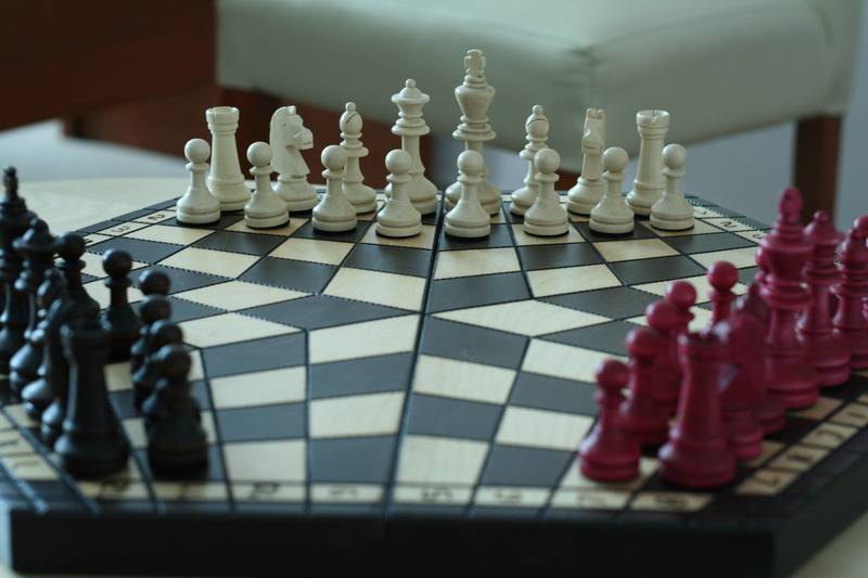 Шахматы на троих - three-man chess