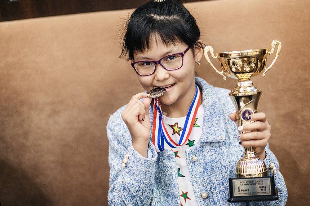 Бибисара асаубаева: «я планирую стать чемпионкой мира среди женщин» - шахматы - sports.kz